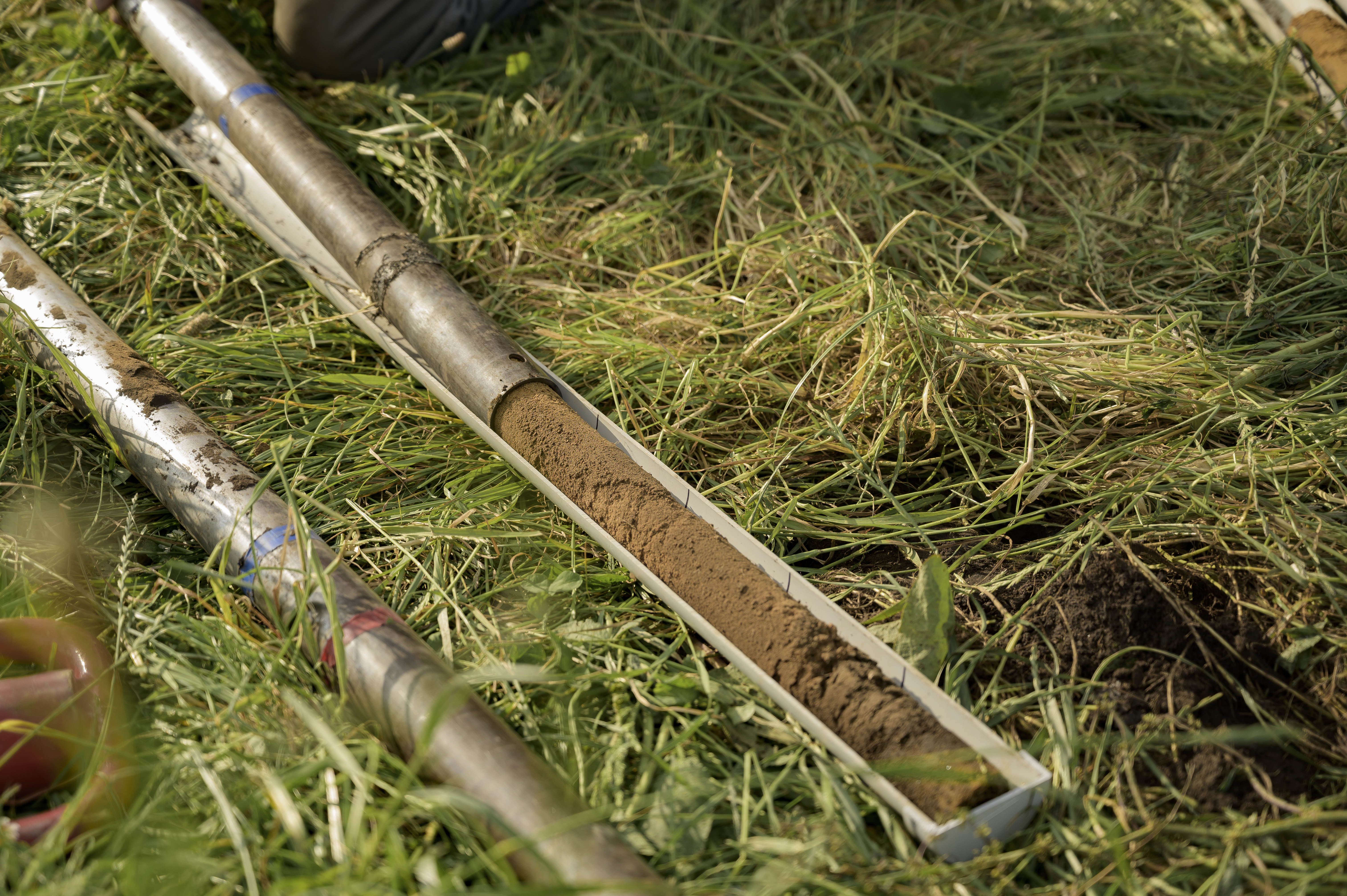 2.3e Soil cores Credit Dave Allen Photography